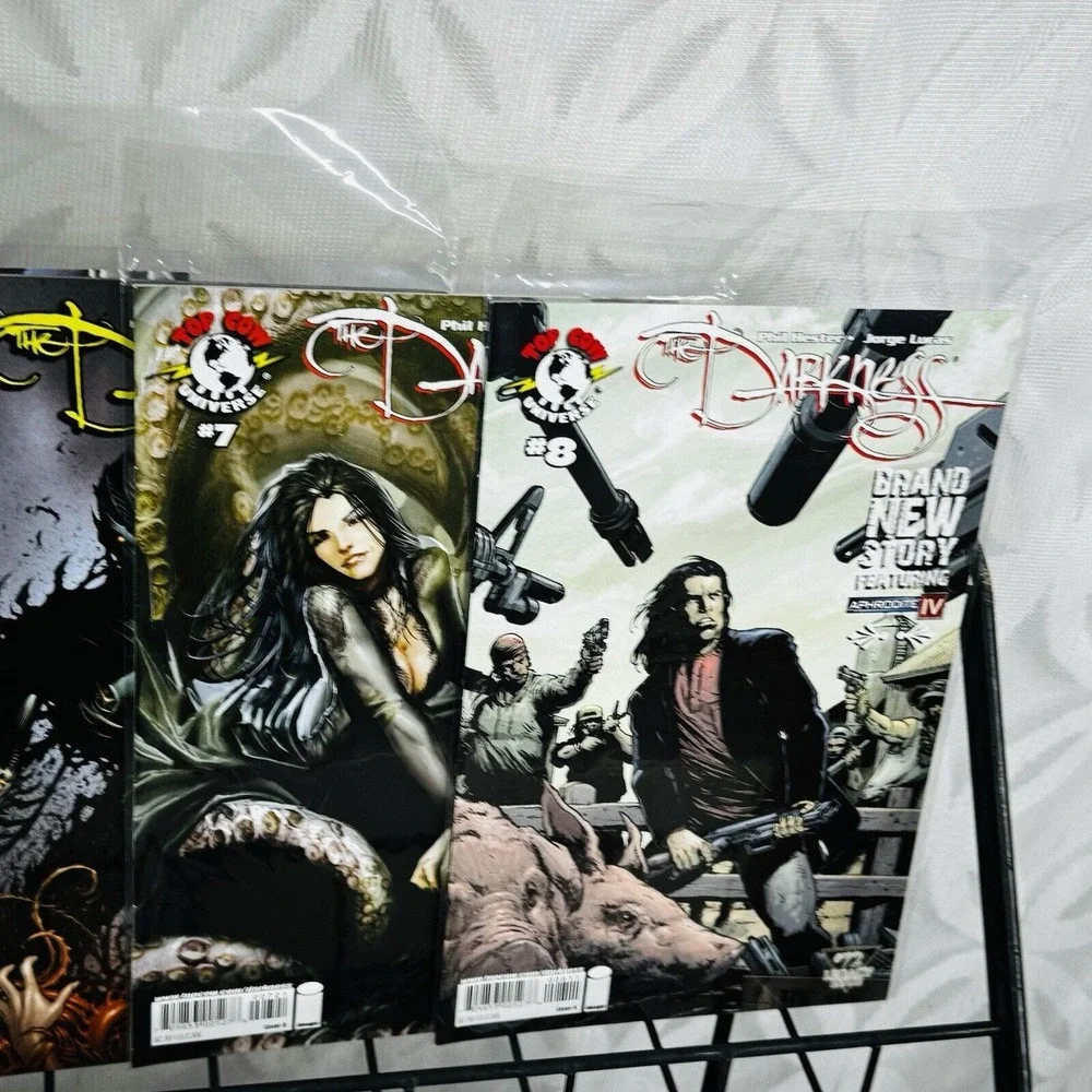 Darkness Volume 3: 1st Look, 2-10 & Level‎ 0 2-5 Variant 2 Lot Top Cow